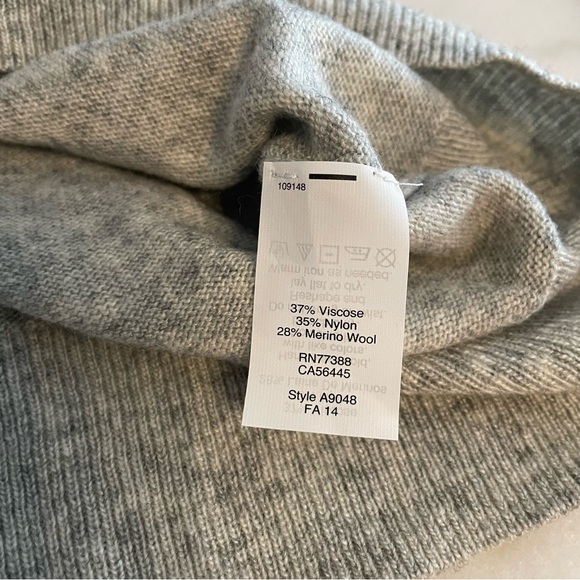 NEW J. Crew Dog With Heart Eyes Merino Wool Blend Intarsia Sweater Womens Medium - Picture 6 of 10